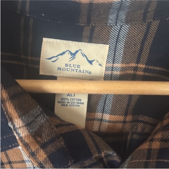 Blue Mountain Flannel Shirt Brown Plaid Size XLT - Picture 6 of 7
